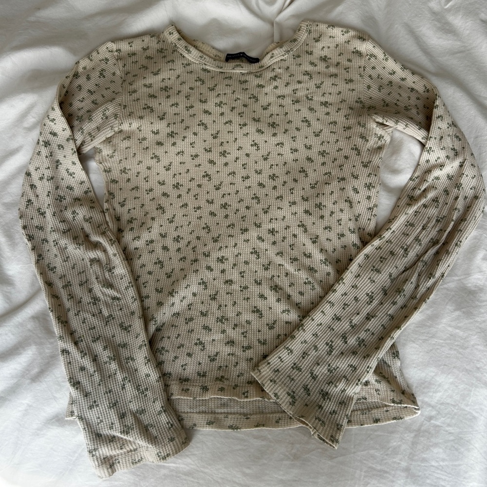 Brandy Melville Sage Green And Cream Fitted Long Sleeve